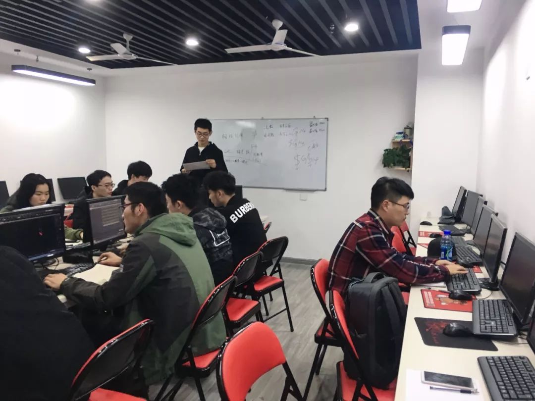 严选课|不会PS的人，到底错过了多少机会？