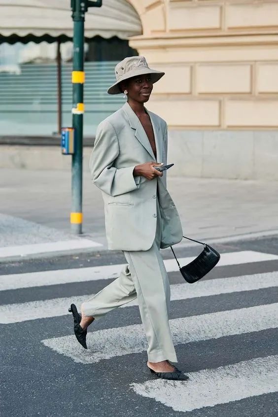 今夏凉拖哪种最舒服,凉拖推荐舒适与颜值并存