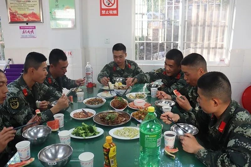 五一军营体验,五一节军营生活