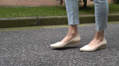 夏季不闷脚舒适防滑懒人鞋,平底鞋超软防磨脚