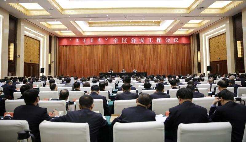 涓や釜灞忛殰蹇犺瘹鍗＋,浠栦滑鏄煎鍧氬畧鍙负绛戠墷闃茬嚎