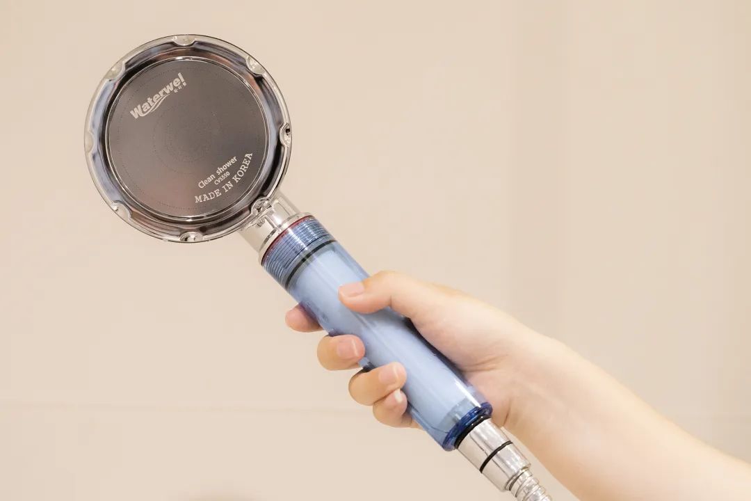 韩国网红VC花洒!过滤铁锈、余氯,水压大3倍,让人一天想洗8次澡