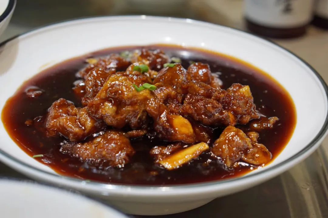 36000方!杭州城西这家社区mall,80%是烟火气小馆!100块吃8个经典老菜,还有思聪打卡店