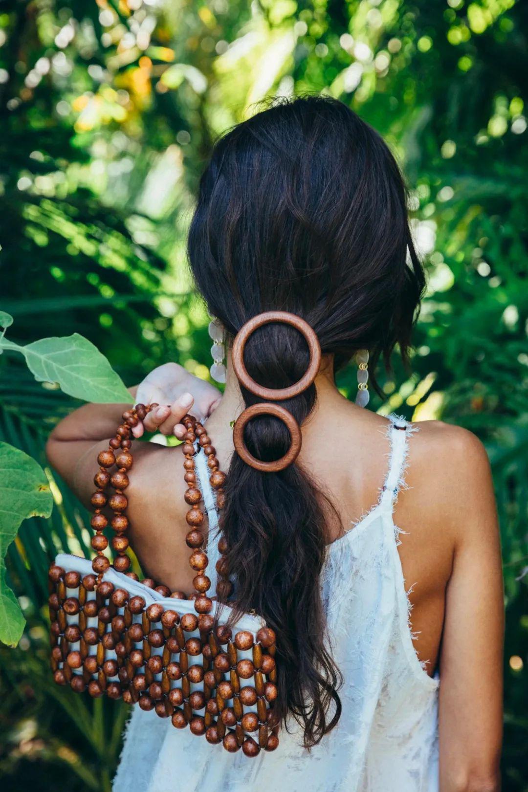 看完这些从小美到大的女神，你可能会种草这个单品