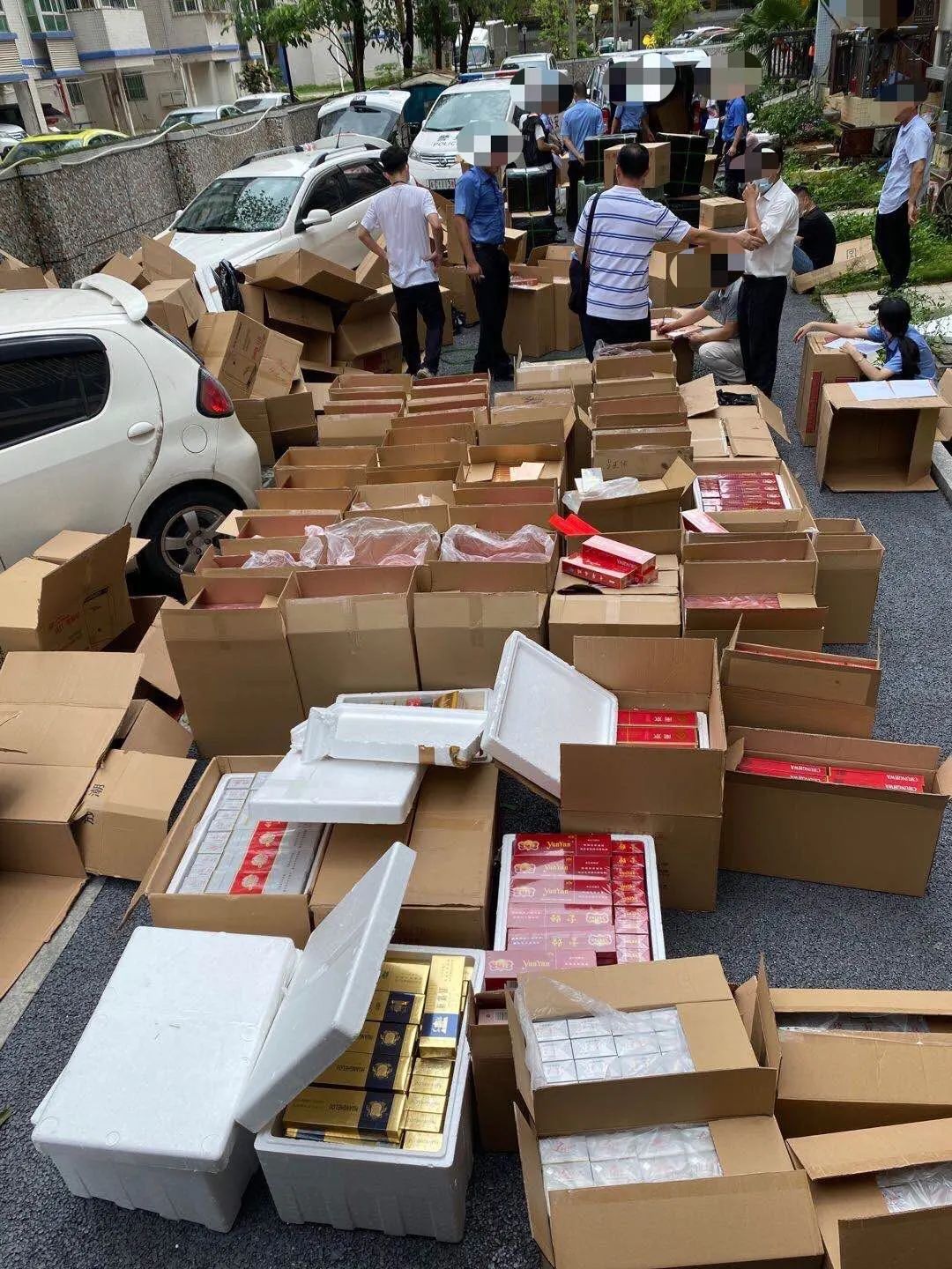 查获假烟超千万支,警方查获800多万支假烟