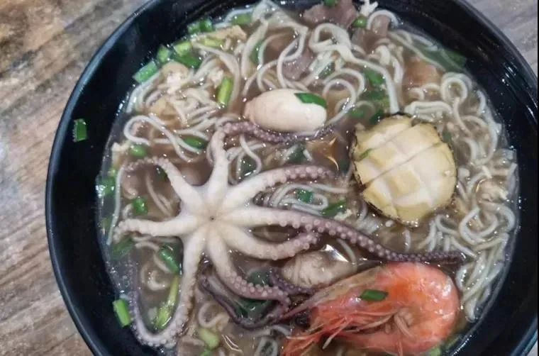 天价米粉最新视频,南宁天价米粉356元一碗在哪