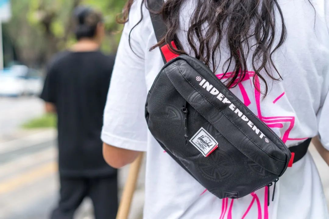 要装就装个够，HerschelXIndependent联名系列包满足