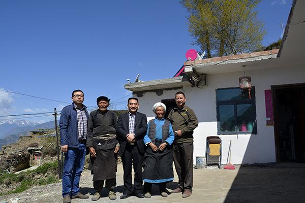 凌先有‖好一曲《我把吉祥送给你》