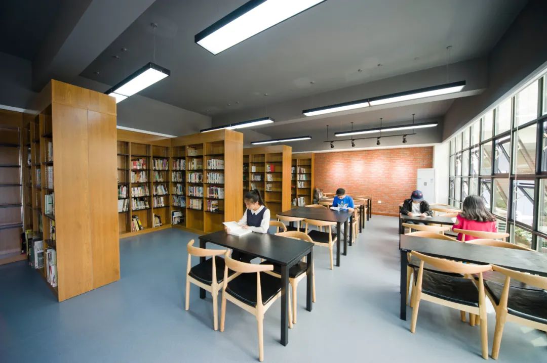 成都大学与哪所大学实力相当,成都大学是什么级别的大学