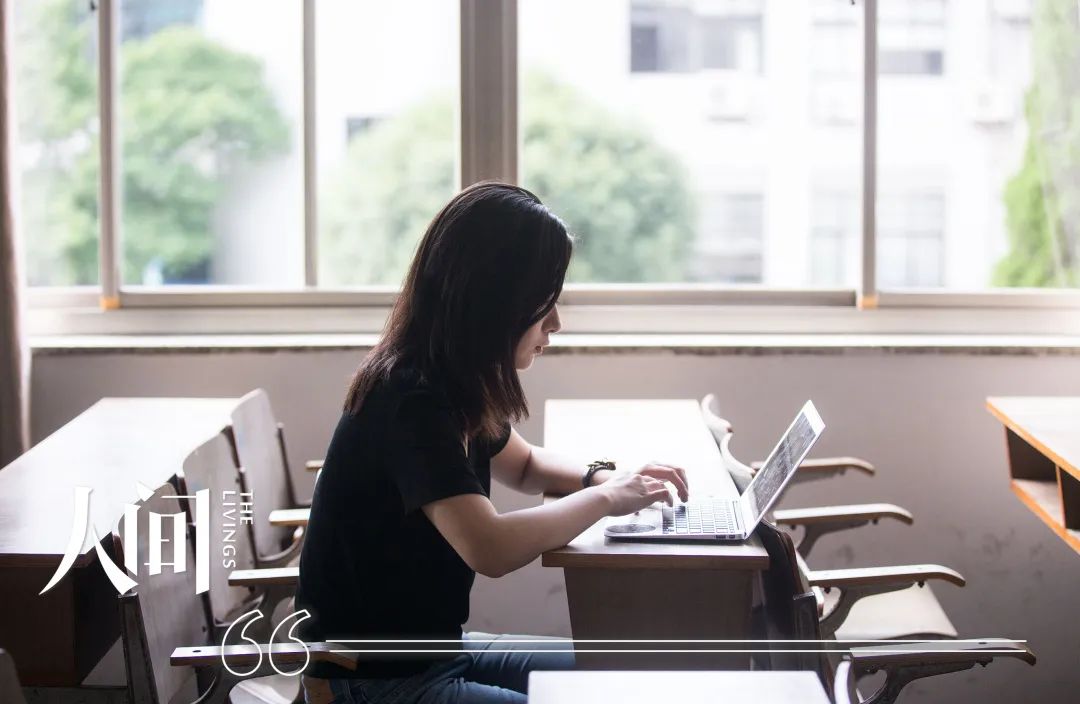 代写论文这十年:灰色产业里的黑吃黑,远比你想得多丨人间