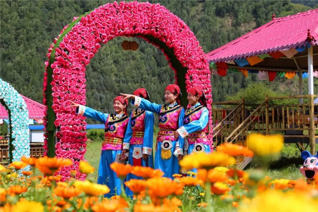 藏王故里冰川之乡,藏王故里避暑天堂