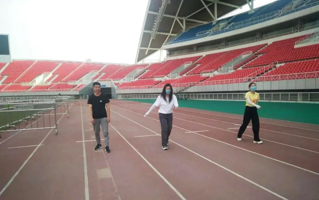 动起来国际健身俱乐部,潍坊奥体中心体育场