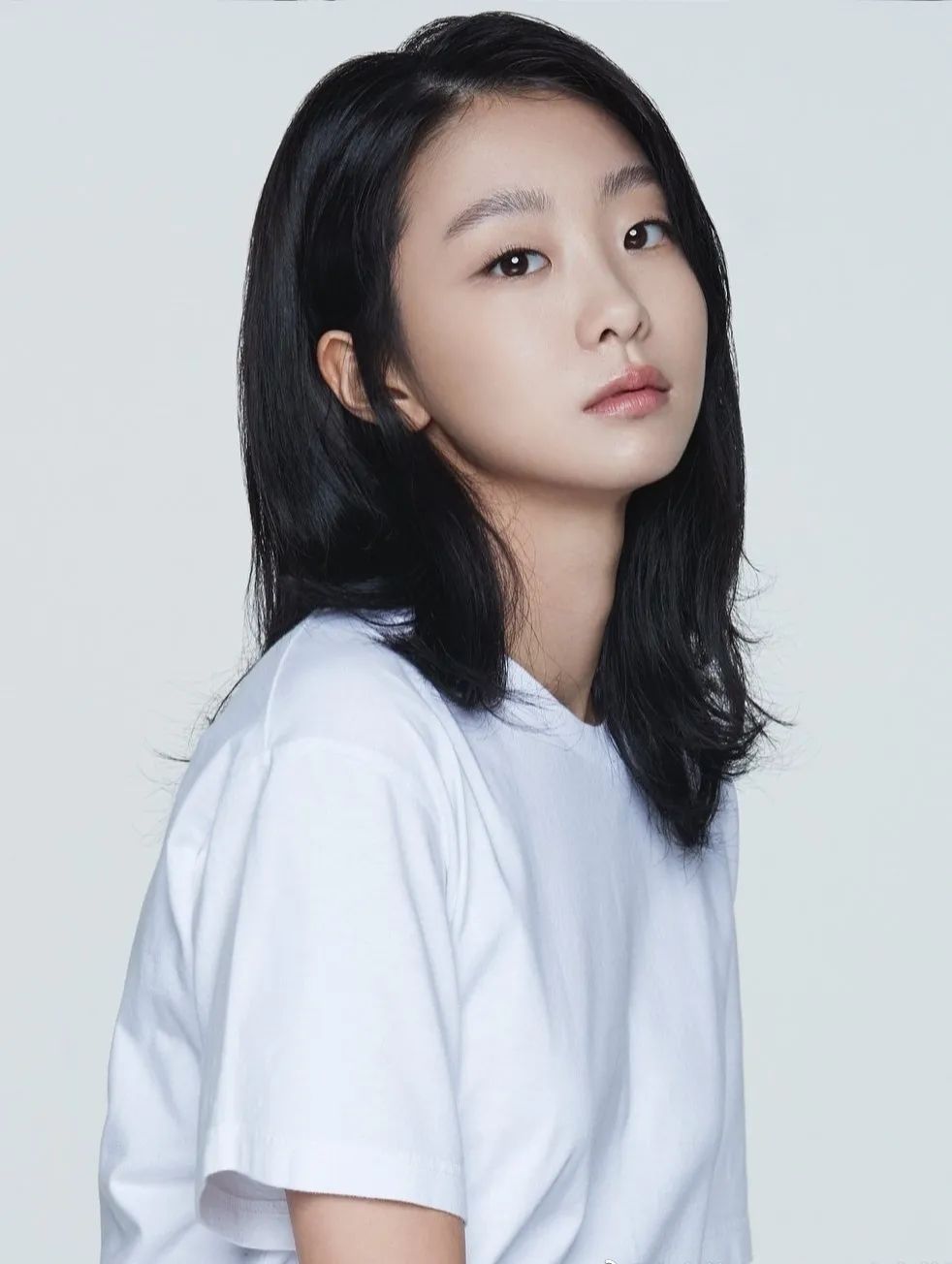 变双眼皮半个月后回到单眼皮,双眼皮怎么临时变成单眼皮