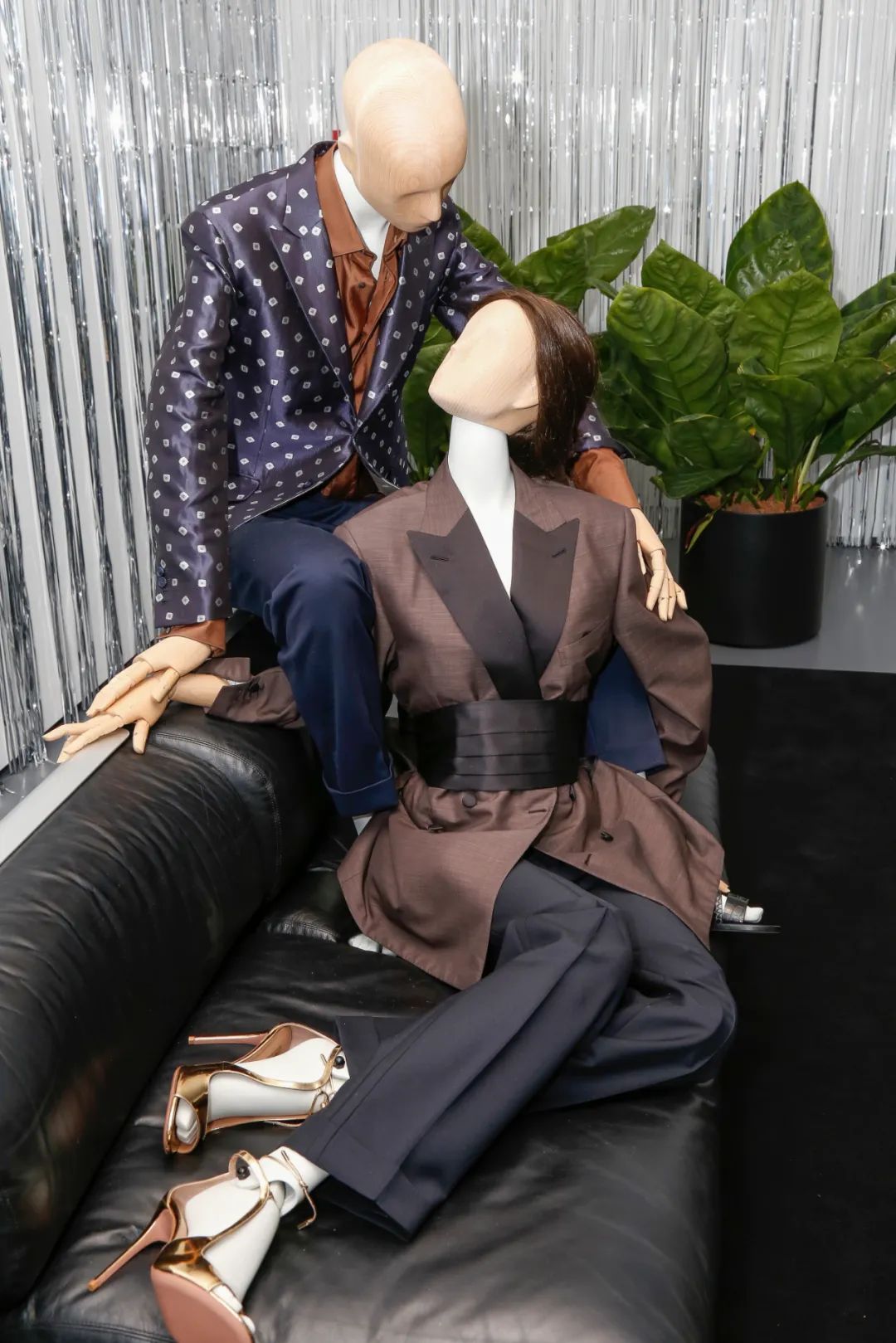 川普的新衣服,川普整理西服