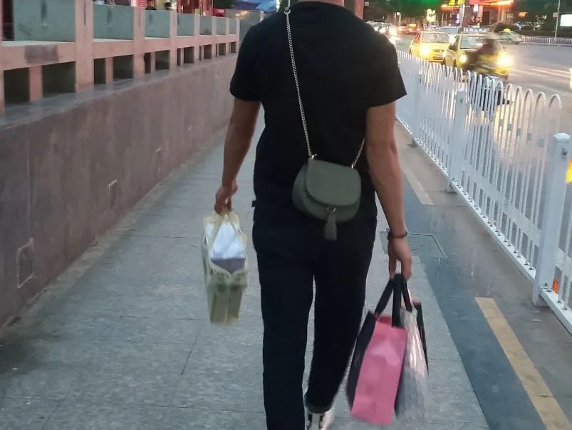 四川耙耳朵的爸爸,成都耙耳朵爸爸