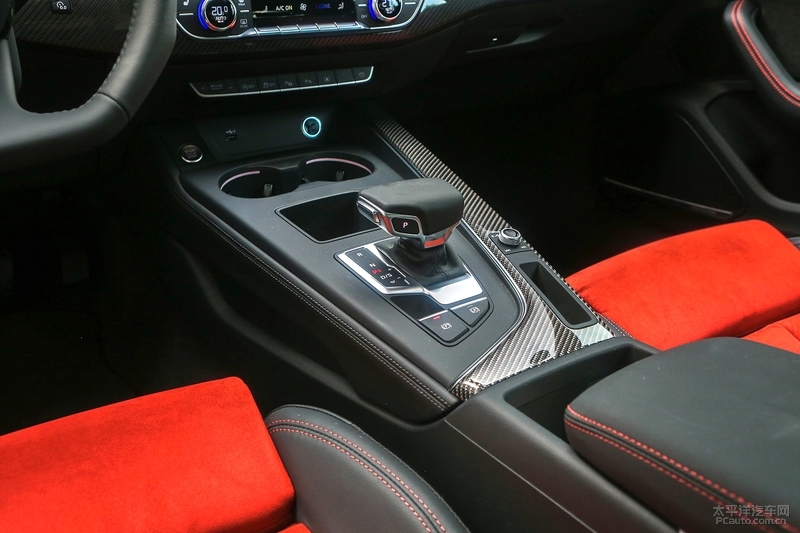 一鸣惊人鉴定,奥迪a4l45tfsi臻选动感型第一视角