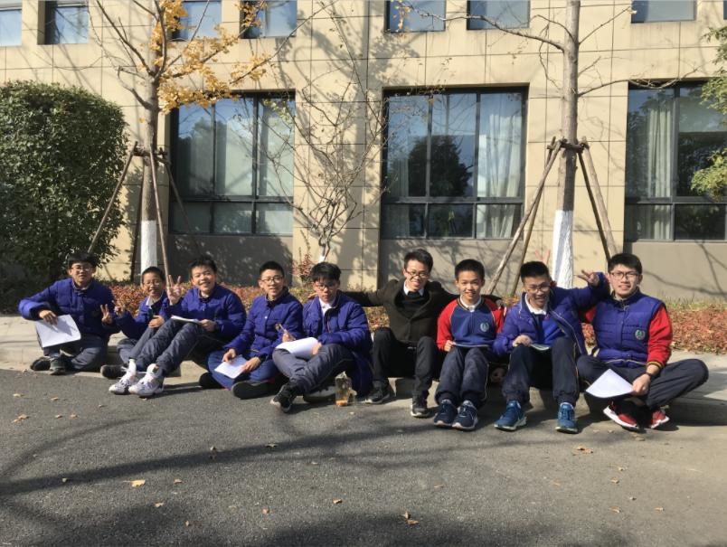 在学校骑自行车是什么体验,在学校骑摩托车是种什么样的体验