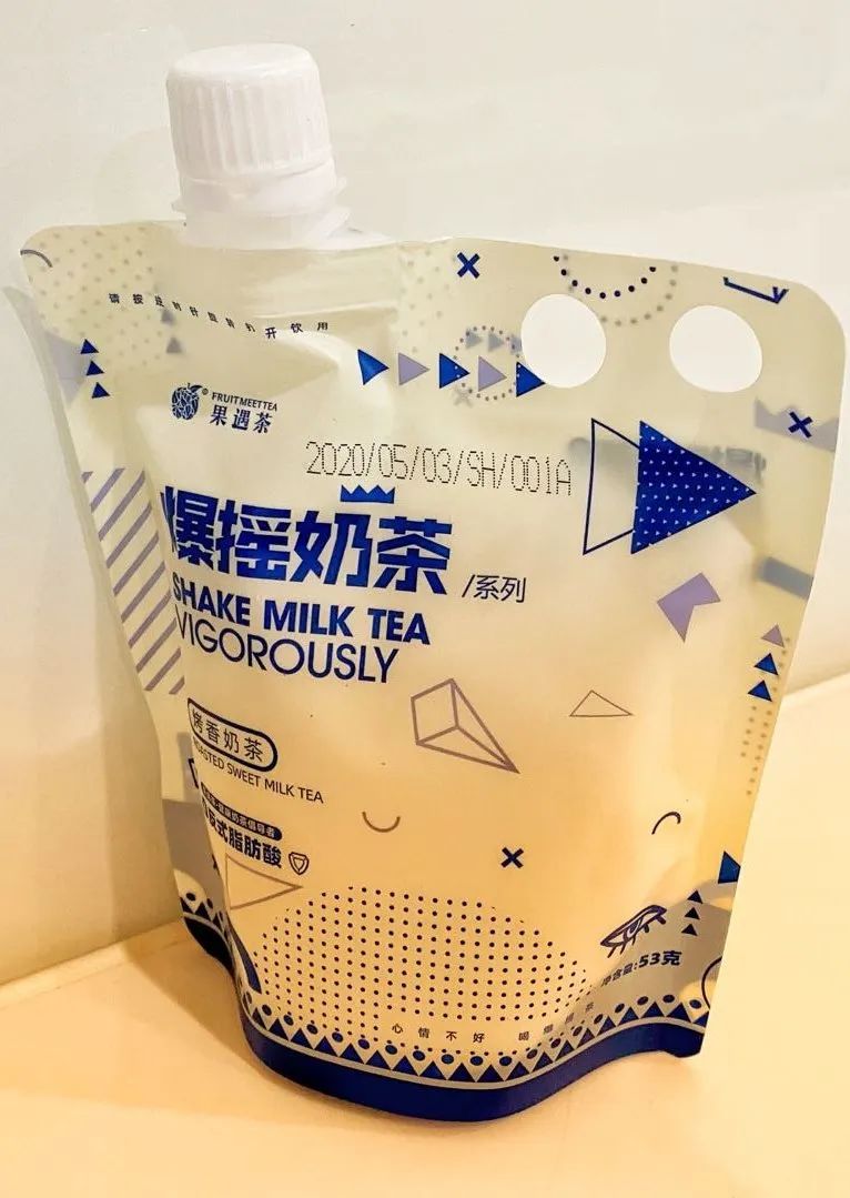 品尝10款奶茶,网红手摇奶茶都有什么口味