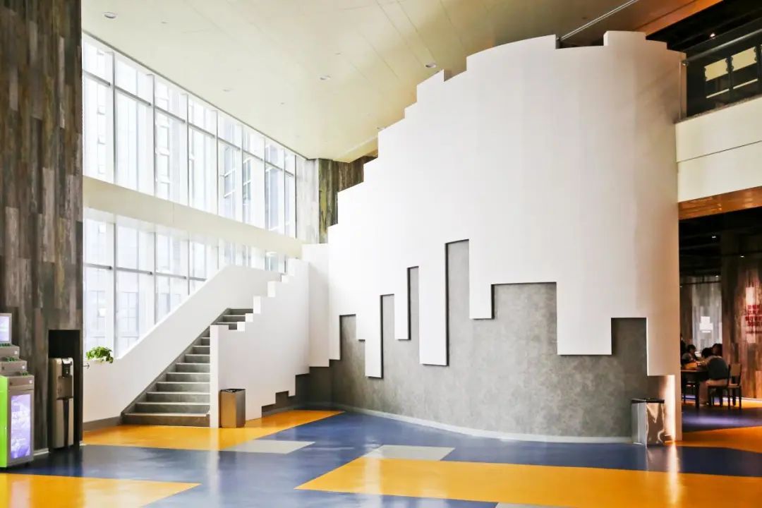 颠覆人心图片,打破女性刻板印象图片素材