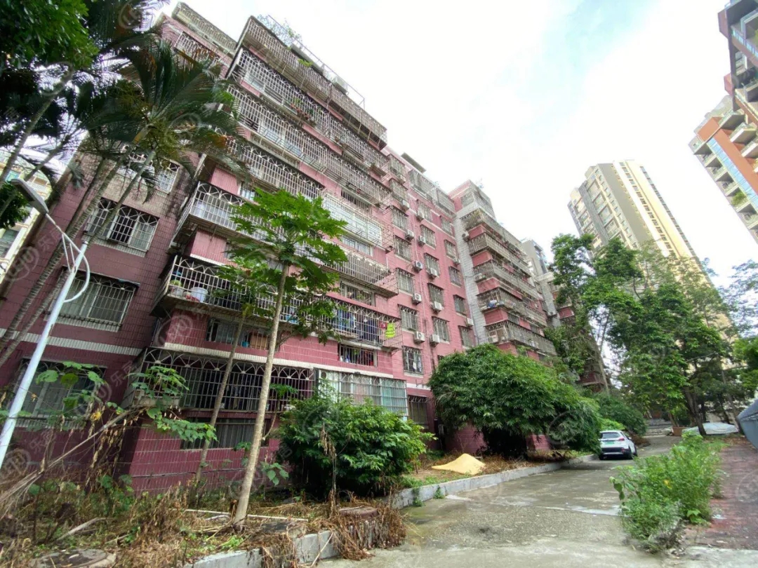 实探楼盘工程进度,实探现房改善楼盘