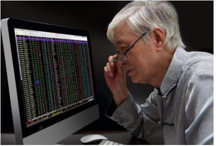 聪明的投资人：*家庄**敢*压打**股价，却不怕被别人抢廉价筹码，你知道*家庄**是怎么做的？终于看穿主力套路