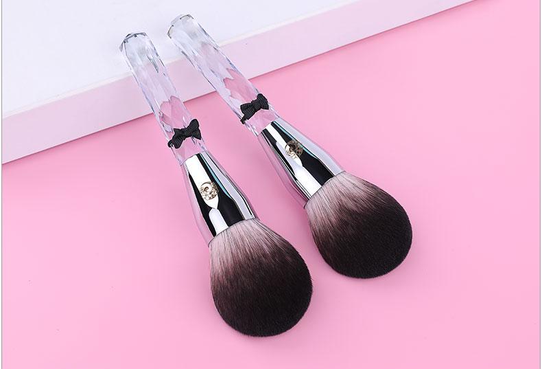 盘点女生遇到的尴尬瞬间,女生一定要知道的尴尬小妙招