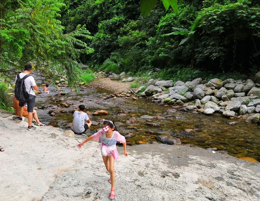 南宁附近最适合游泳避暑的地方,南宁夏天有哪些避暑的地方
