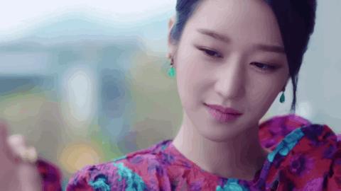 徐睿知倒钩眼线妆,金秀贤徐睿知魔女作品