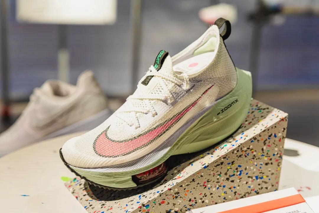 全球nike三大门店,广州nikerise概念店