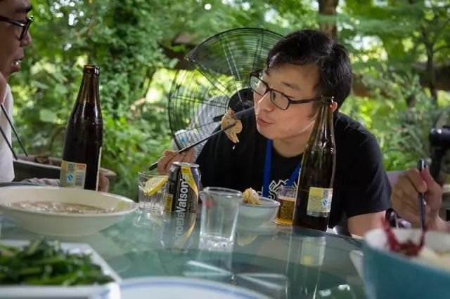 灵隐寺招人火爆热搜，不用出家！当初入职90后小伙再度走红：一年半瘦20斤，8小时上班制，KPI随缘