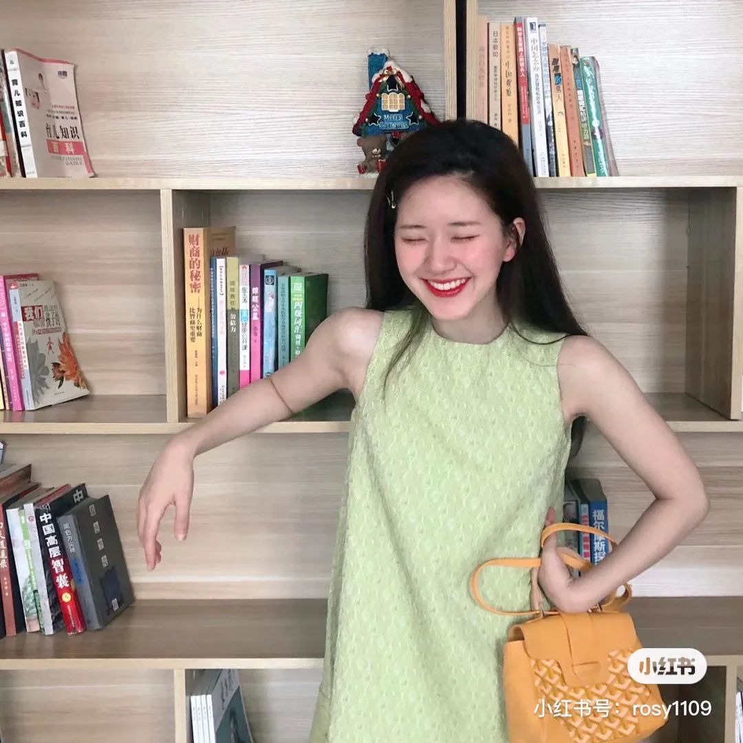 去赵露思家里做客是什么综艺,赵露思私下穿衣打扮