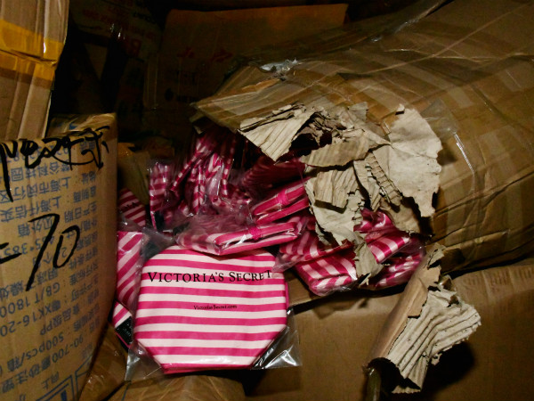 维多利亚的秘密到底是啥,维多利亚的秘密香奈儿