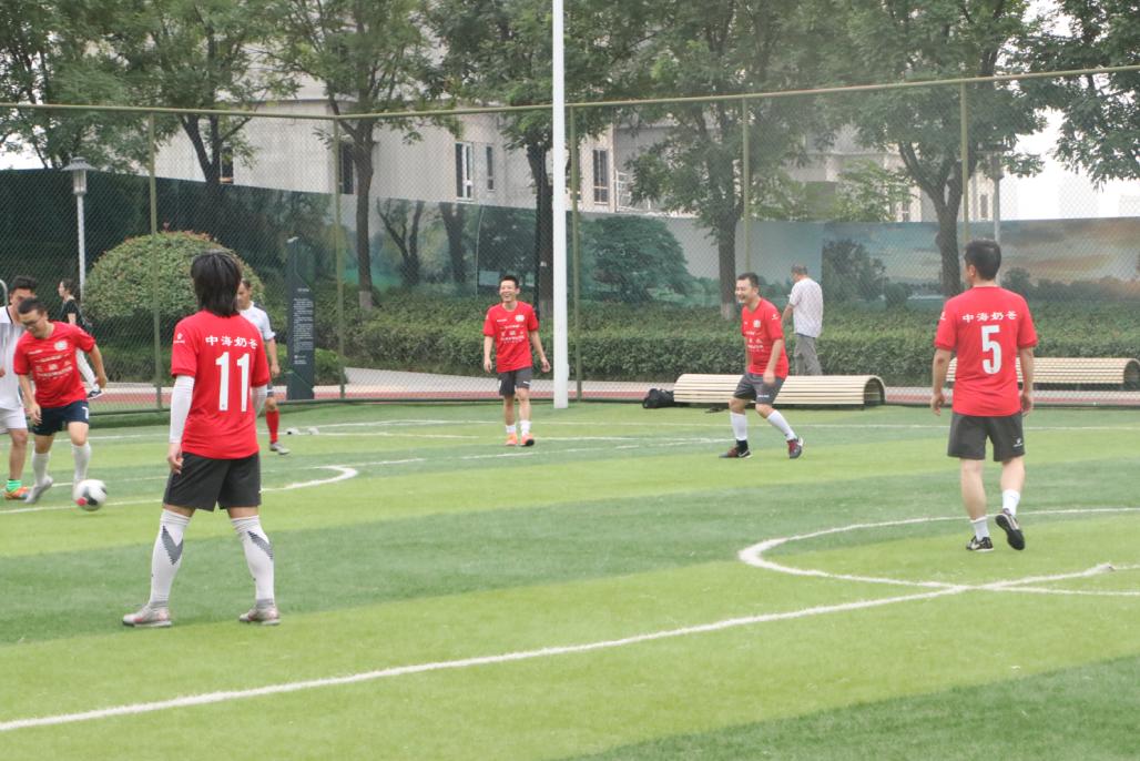 让足球爱好者的狂热,在曲江野蛮生长