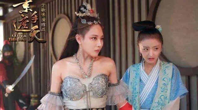 出道即巅峰，拿奖拿到手软，业务没得挑歌红人不红的她还能翻身吗