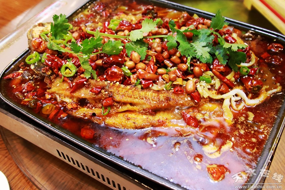 天水在线主播萌萌带你逛吃逛喝（第七集）｜伊香蘭餐厅