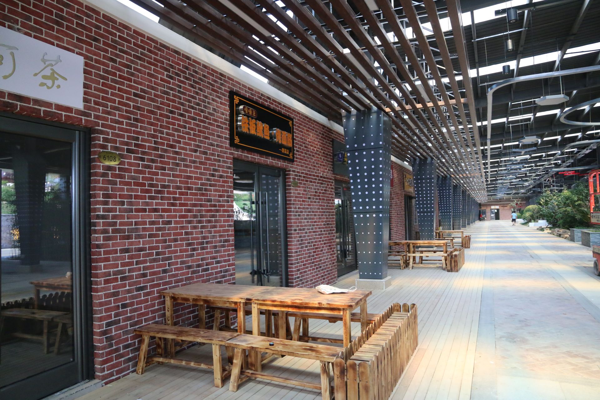 德百奥莱最新地标,德百奥莱广场周边规划