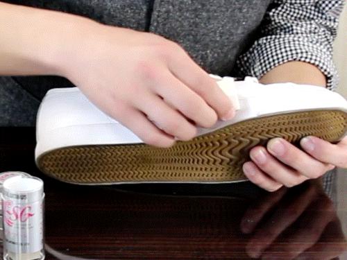 鞋脏了怎么才能去污渍,网面小白鞋脏了小妙招