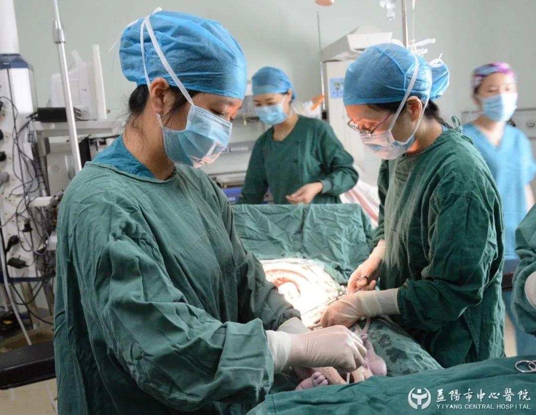 母胎输血综合征后遗症,罕见病女孩妈妈有癌症