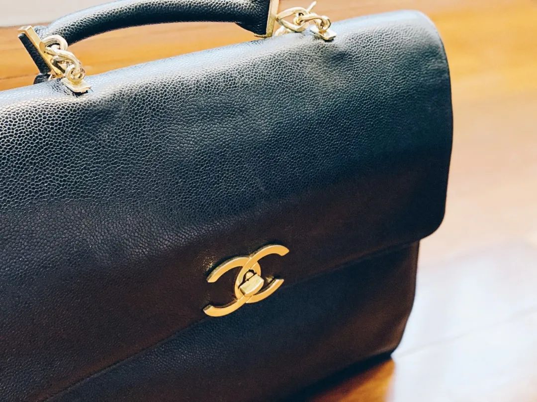 都说男人就是要大包，布耀廉到底谁大包