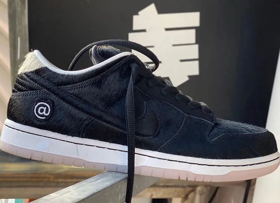 王一博手办乐高鞋,王一博同款鞋dunk黄蓝