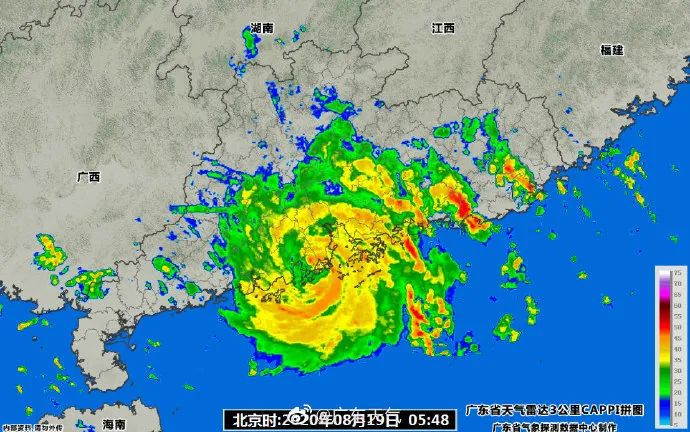 4k超高清广角+VR！“慢直播”直击台风天的佛山