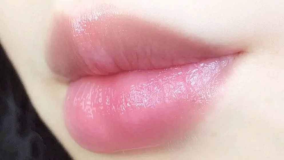 小蜜缇润唇膏滋润,淡化唇纹小蜜罐润唇膏