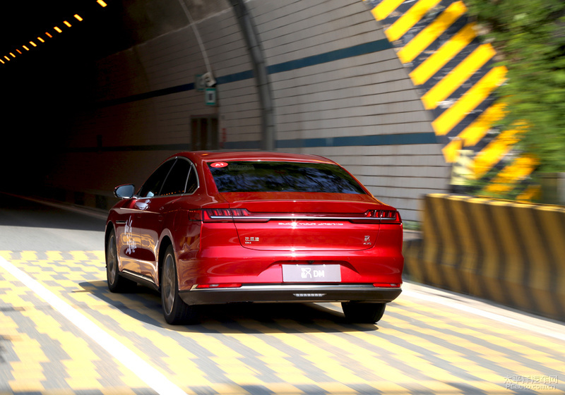 不要轻易去挑衅试驾体验比亚迪汉DM尊贵型