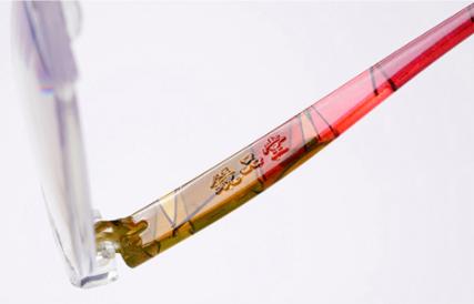 老花镜中的“爱马仕”，日本著名大师的“遗世”之作，千元大牌品质，限时99元疯抢