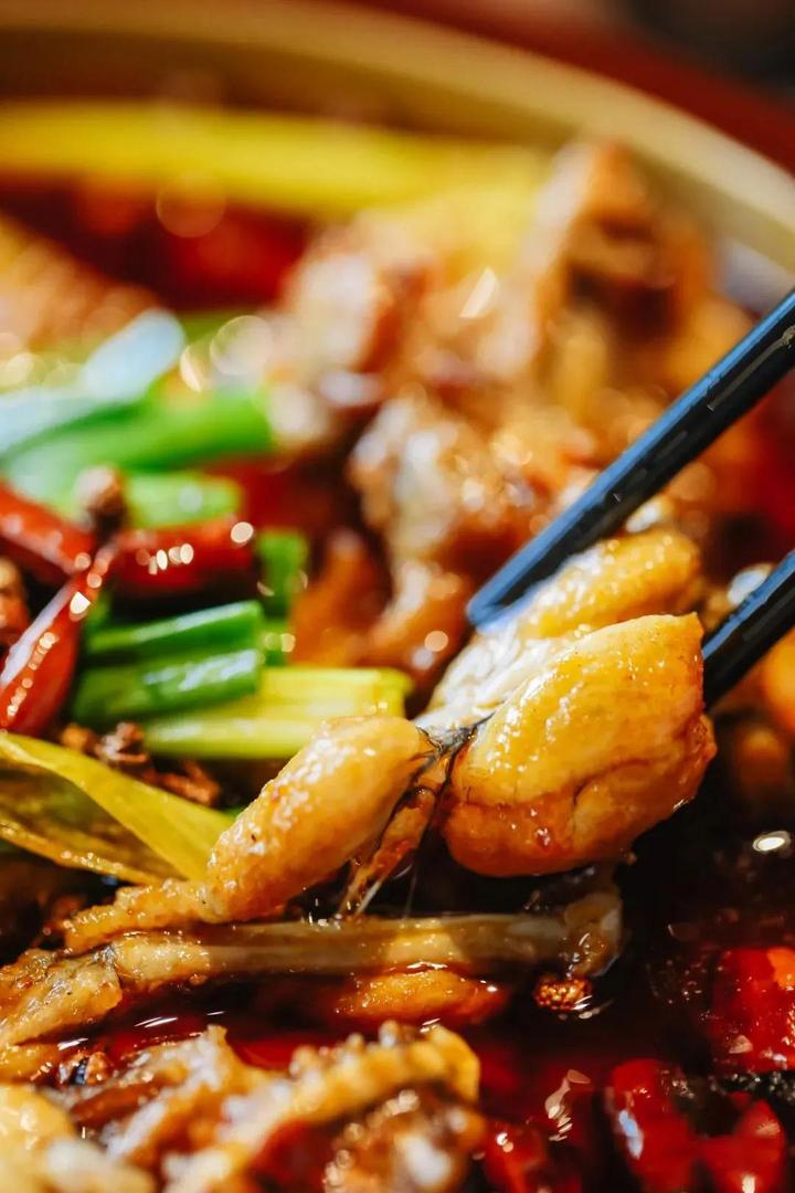 特色沸腾鱼川菜馆,杭州老字号美食川菜