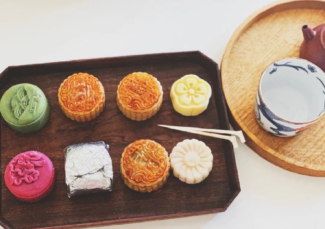 天津人通宵排队也要吃的月饼 (天津最牛老味月饼)