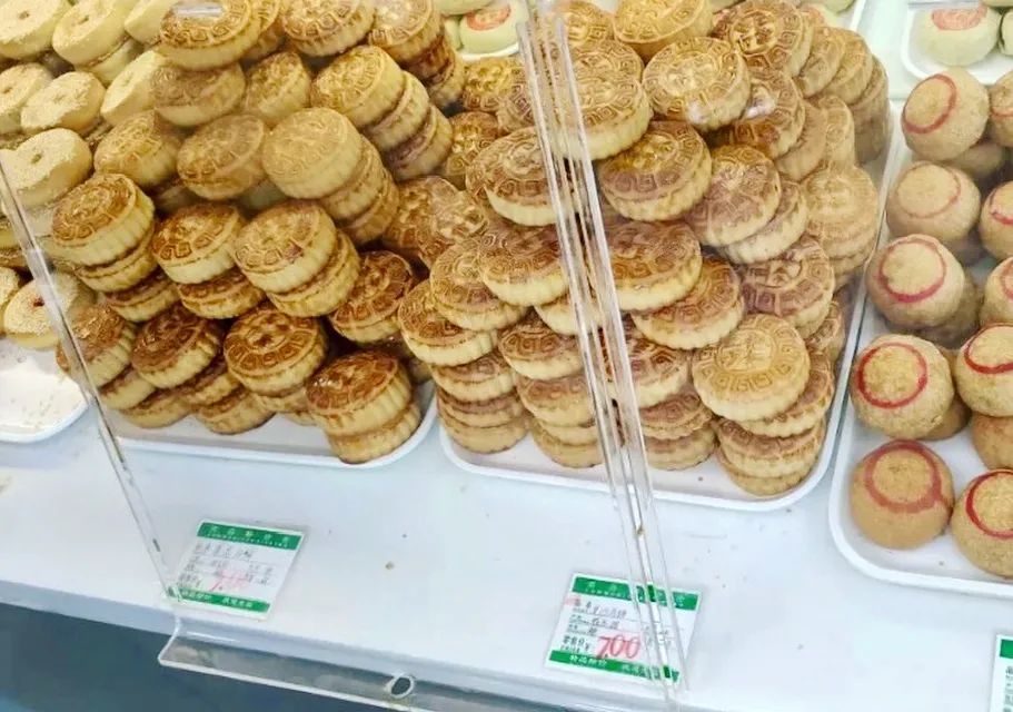 天津人通宵排队也要吃的月饼 (天津最牛老味月饼)