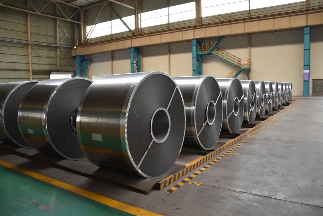 市委书记下乡视察乡办小学,市委书记到乡镇小学视察全集