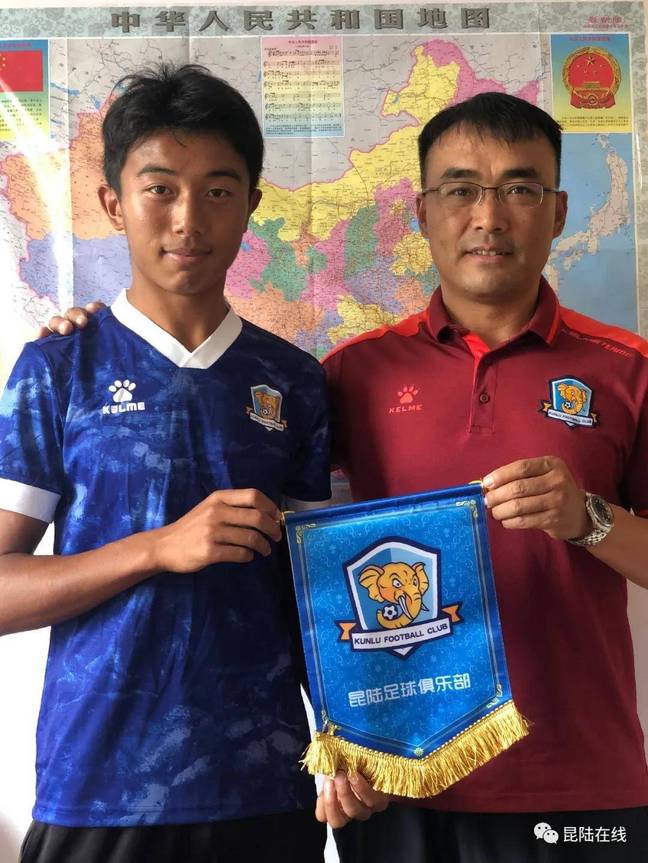 丽江年轻足球运动员在大连,丽江足球小将入选