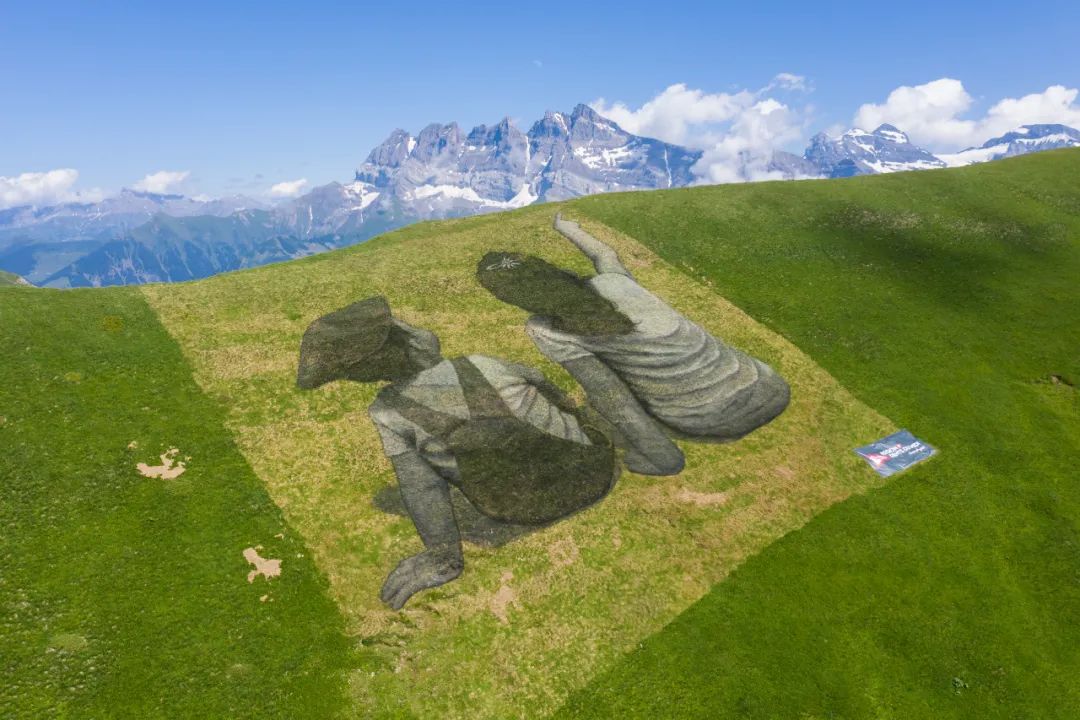 来，我们斗胆聊一下出国怎么玩